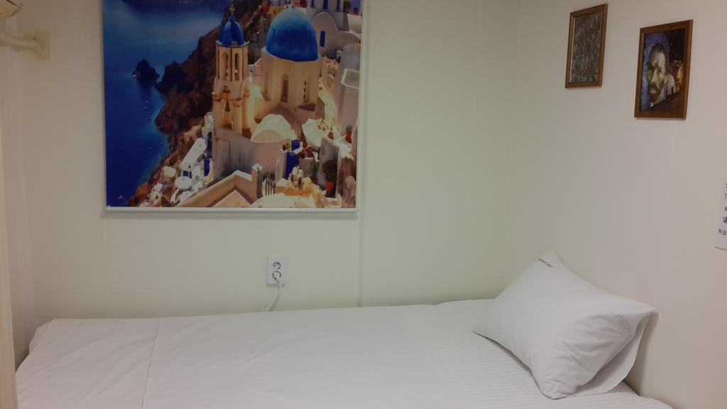 Star Hostel Myeongdong Ing Seoul Exterior photo
