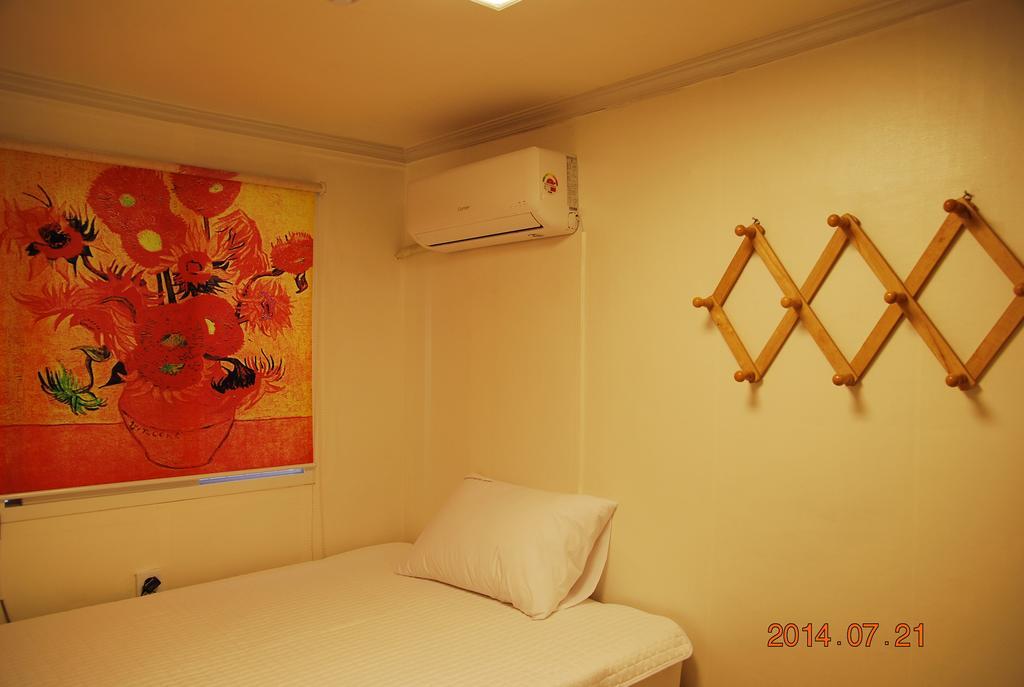 Star Hostel Myeongdong Ing Seoul Exterior photo